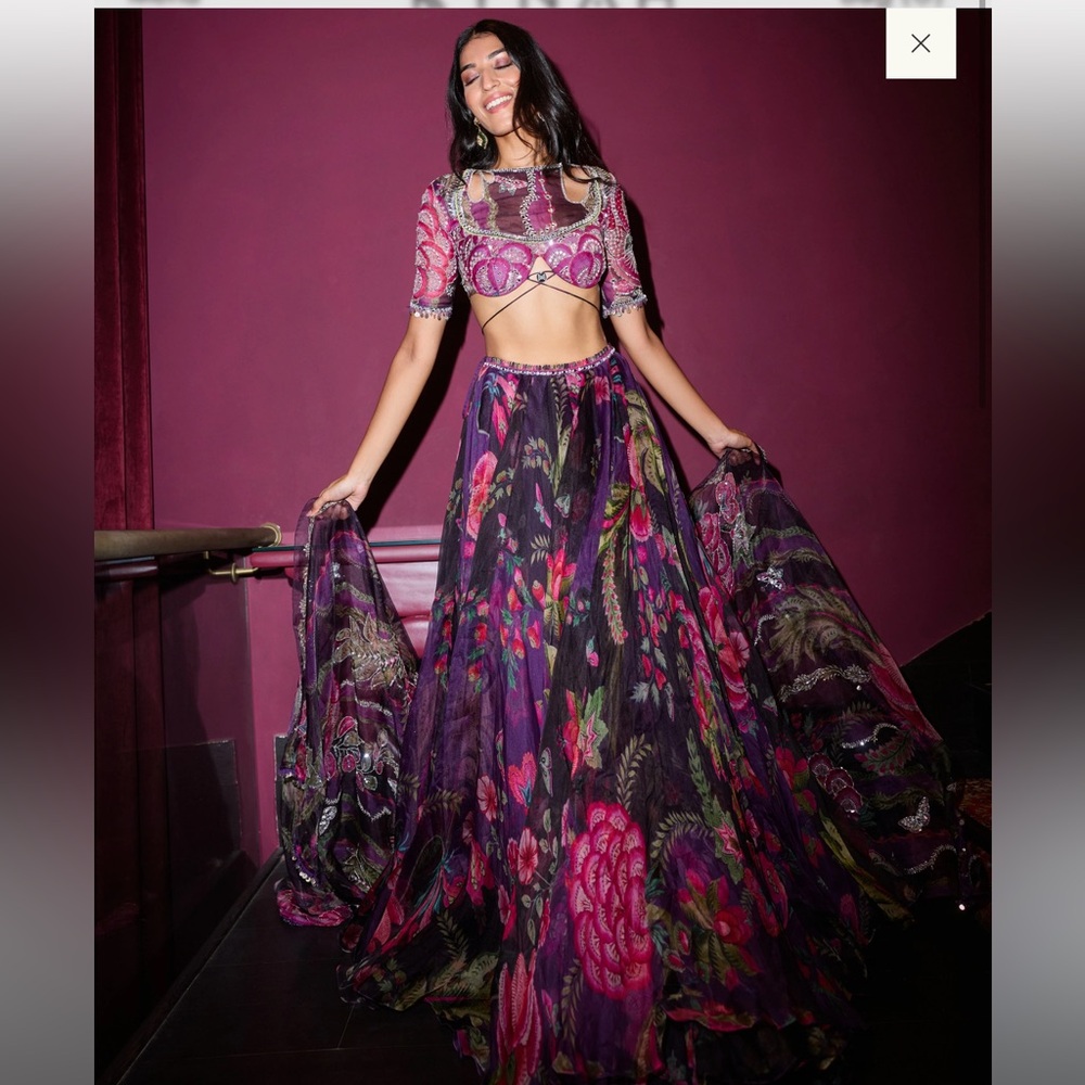 Hadia Lehenga Set Mahima Mahajan